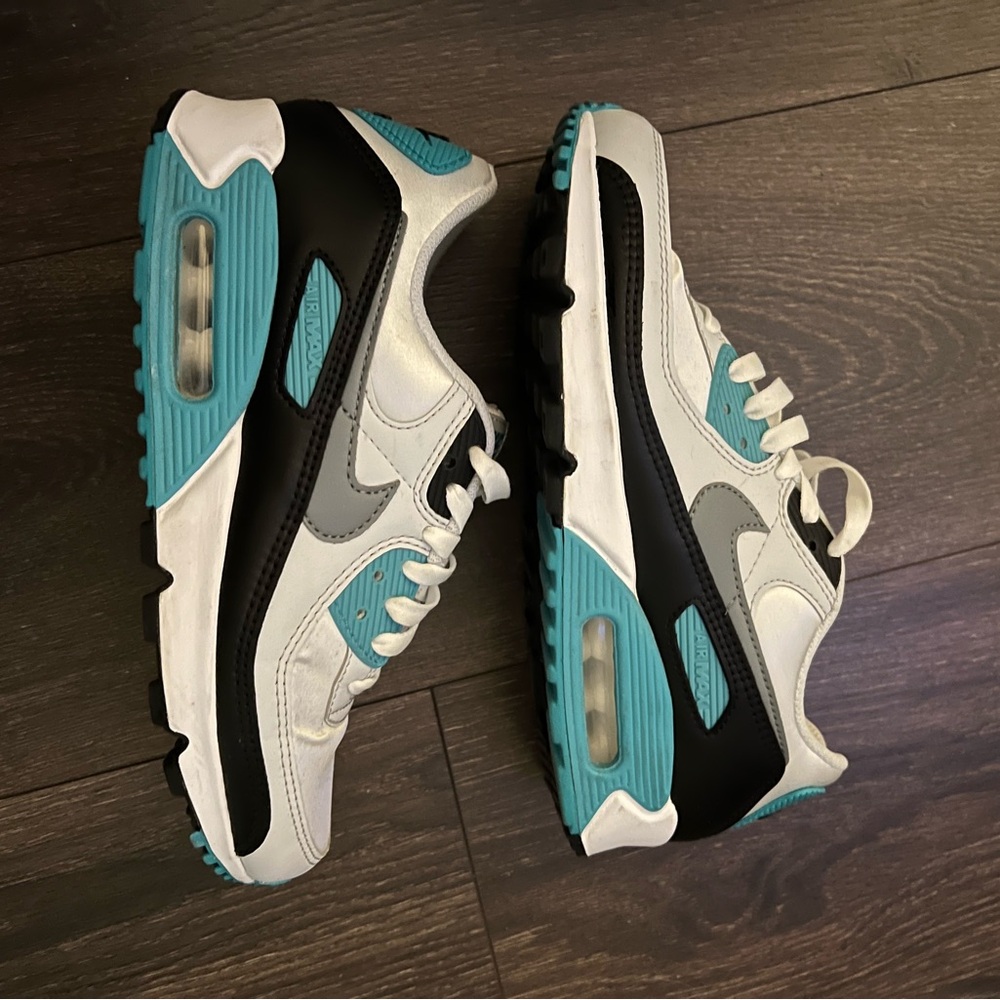 Nike Air Max Turquoise and Black